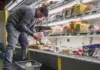 Vouchers τροφίμων: Ποιοι είναι οι δικαιούχοι – Πώς εξαργυρώνονται τα νέα κουπόνια στήριξης