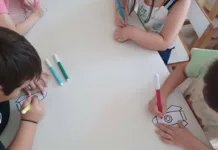 Ταξίδια στο διάστημα, Yoga και πολύ παιχνίδι